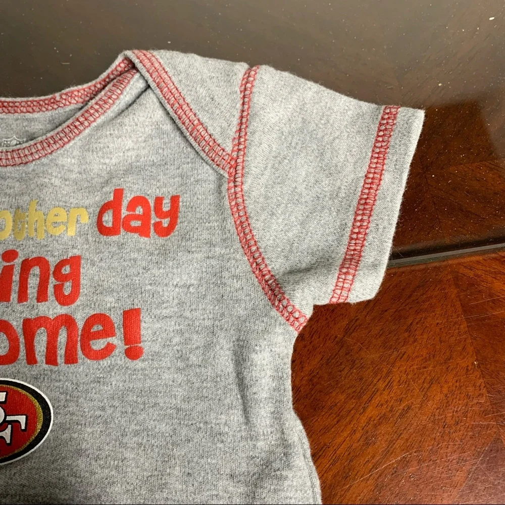 Infant’s NFL Team Apparel San Francisco 49ers Graphic Bodysuit